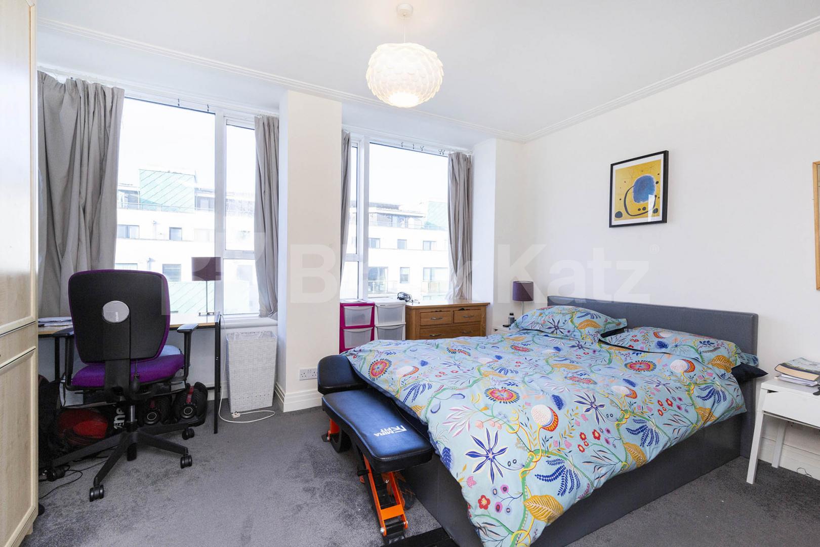 2 bed 2 bath in the heart of Highbury with concierge and rooftop gardens  Drayton Park, Highbury